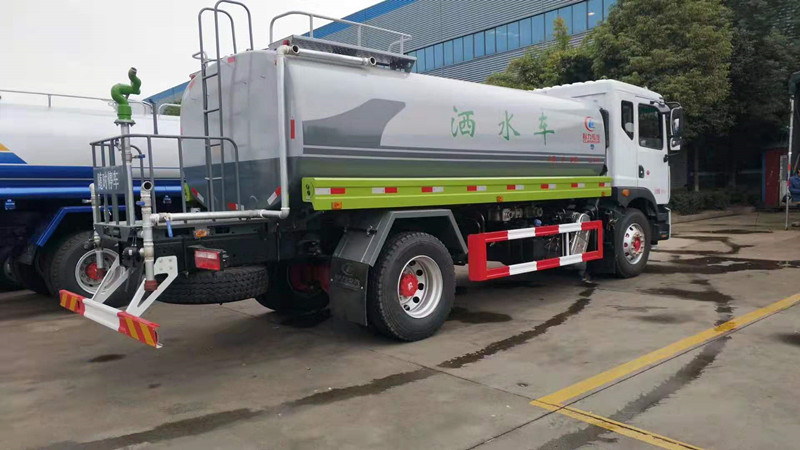 東風新一代15噸灑水吸污車深度解析 國六標準下的一車多能